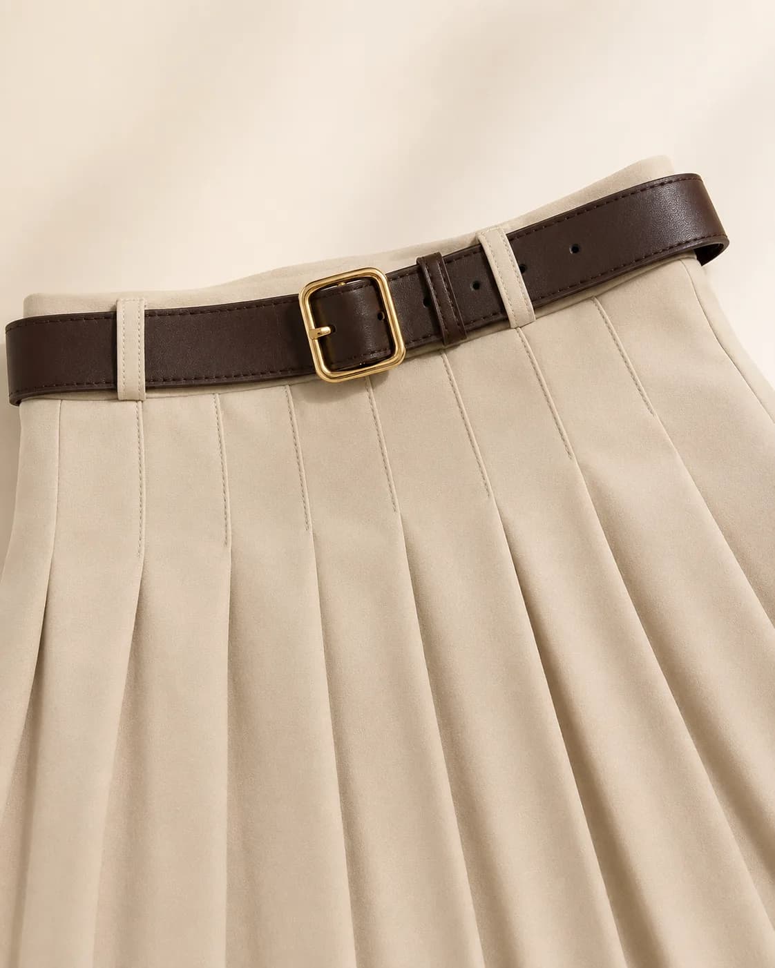 falda beige preppy — Confetty Chic, boutique en Lerma